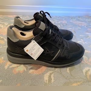 Men’s MEPHISTO ALLROUNDER Men’s Black Sneaker Size 7.5 (US)